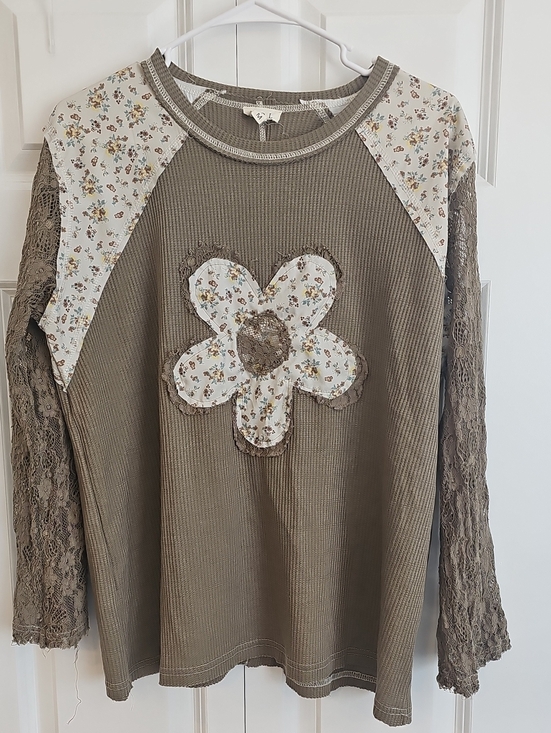 POL Tops - POL Olive Green Waffle Knit Crewneck Top